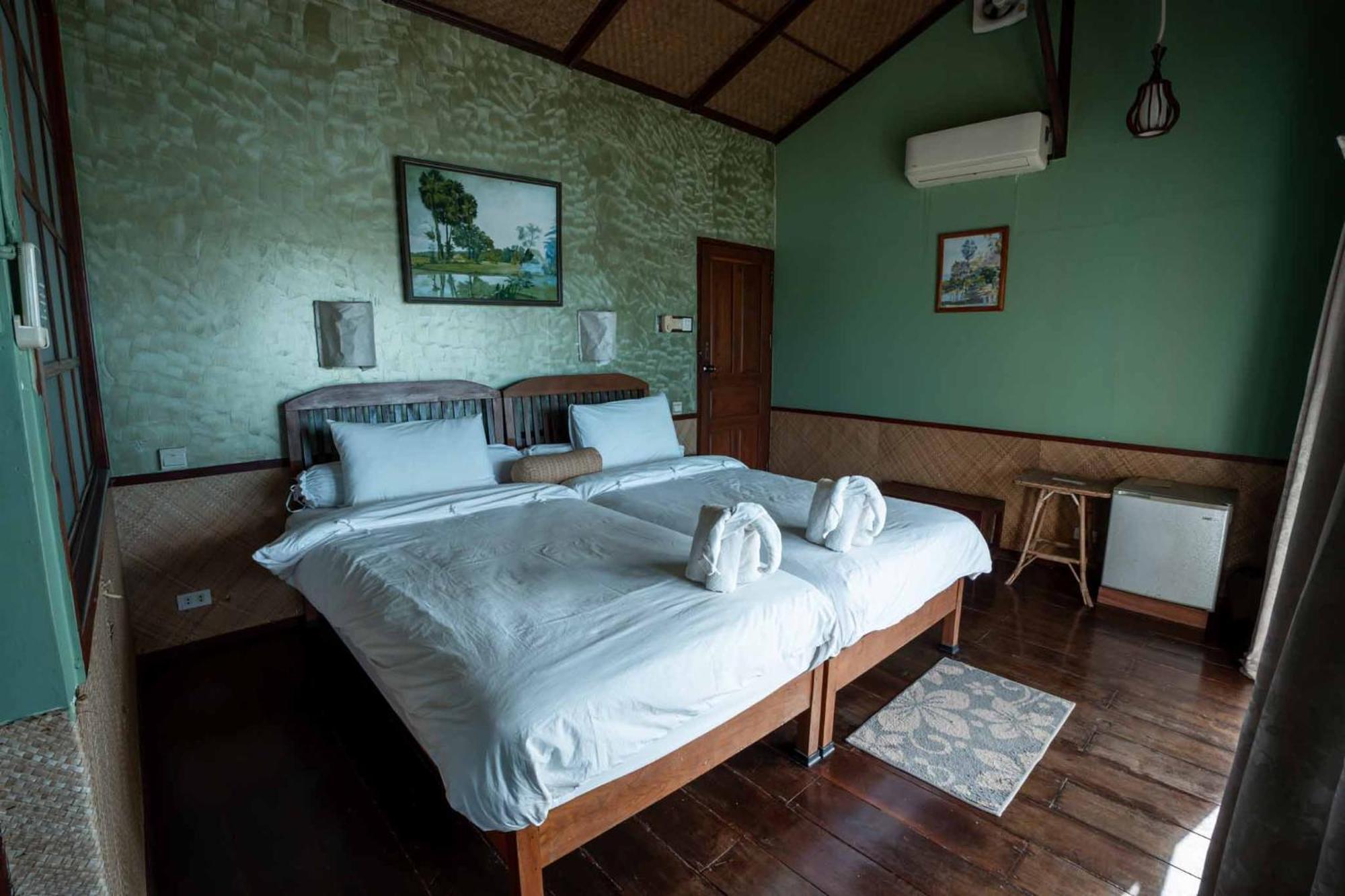 Sala Done Khone Hotel Ban Khon Exterior photo