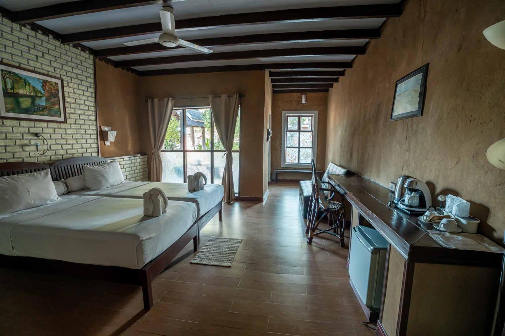 Sala Done Khone Hotel Ban Khon Exterior photo