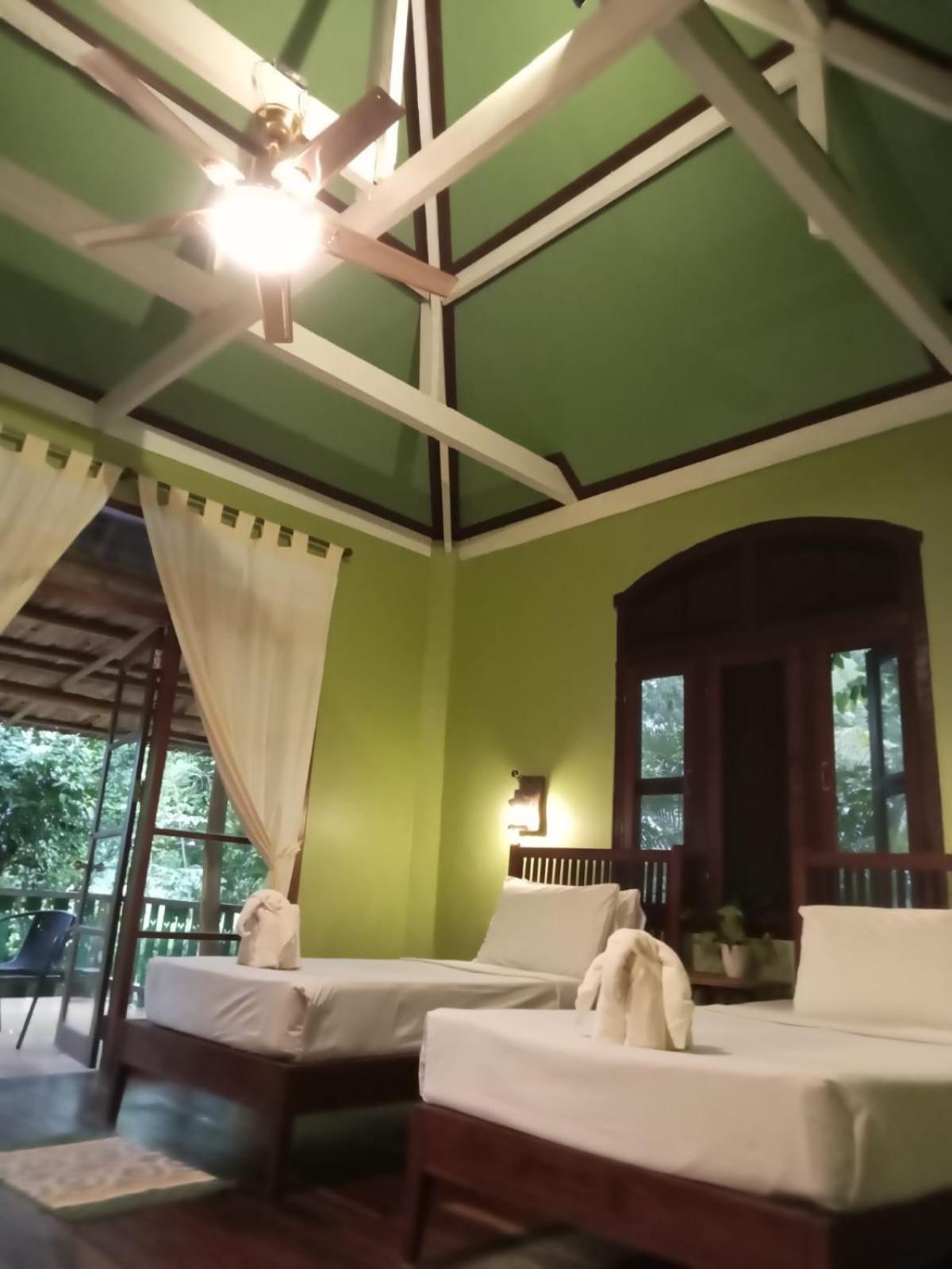 Sala Done Khone Hotel Ban Khon Exterior photo