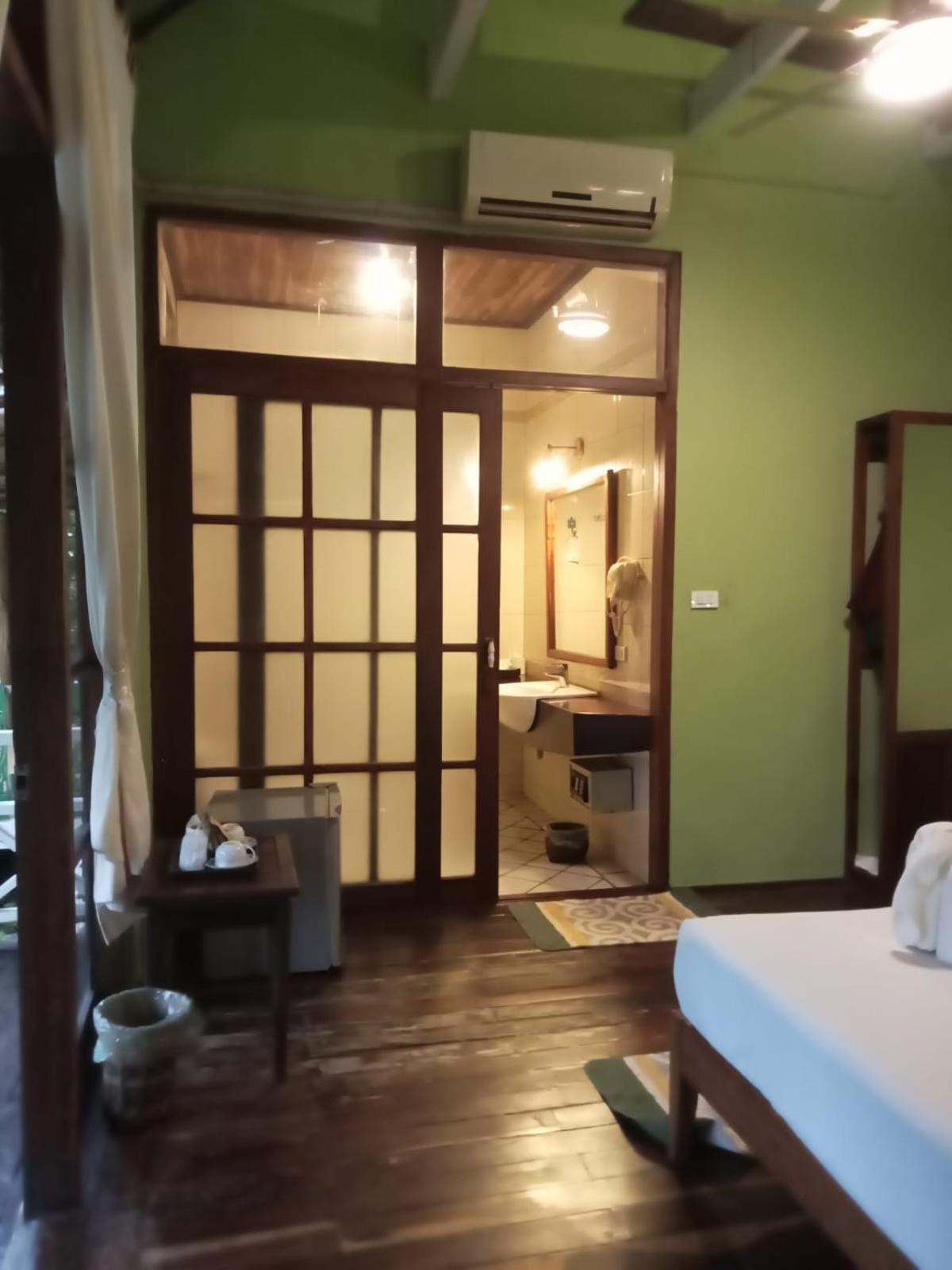 Sala Done Khone Hotel Ban Khon Exterior photo