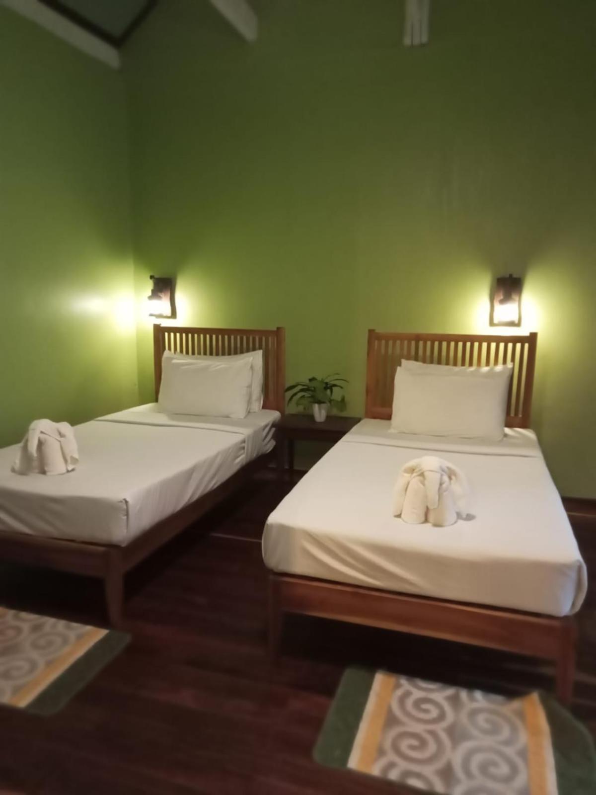 Sala Done Khone Hotel Ban Khon Exterior photo
