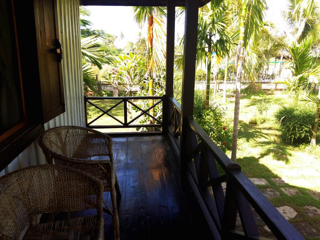 Sala Done Khone Hotel Ban Khon Exterior photo