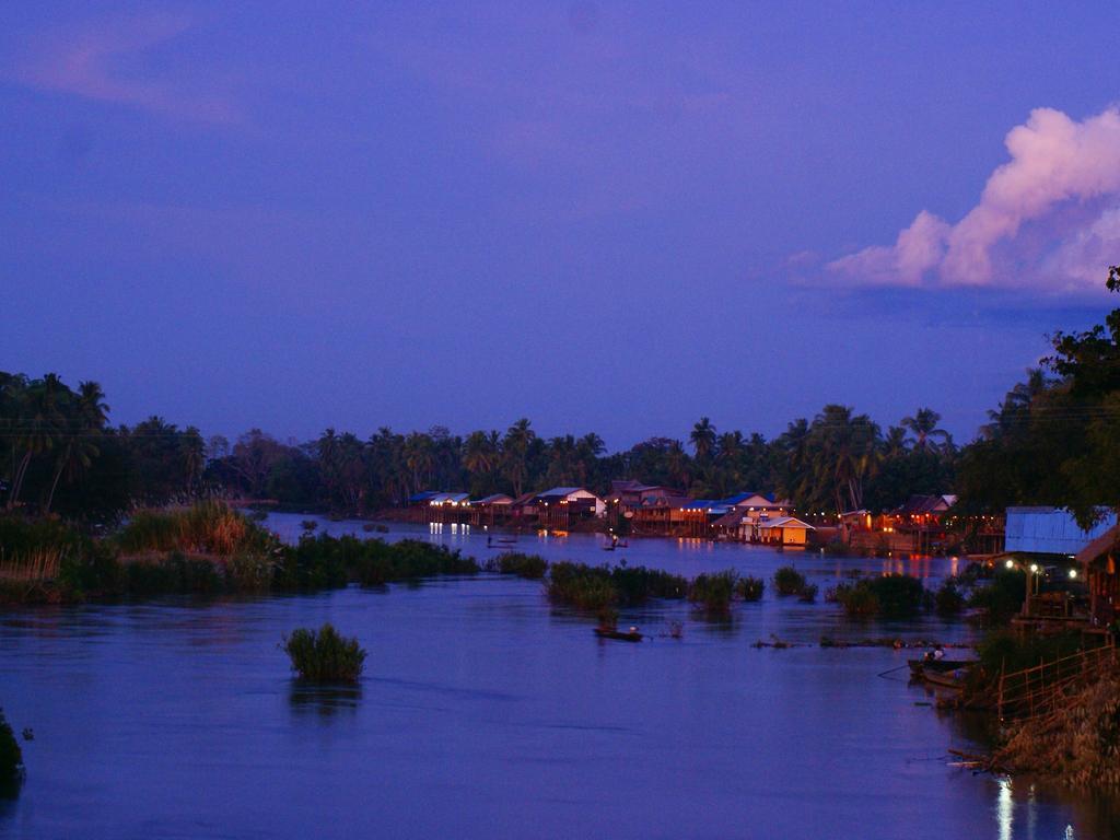 Sala Done Khone Hotel Ban Khon Exterior photo